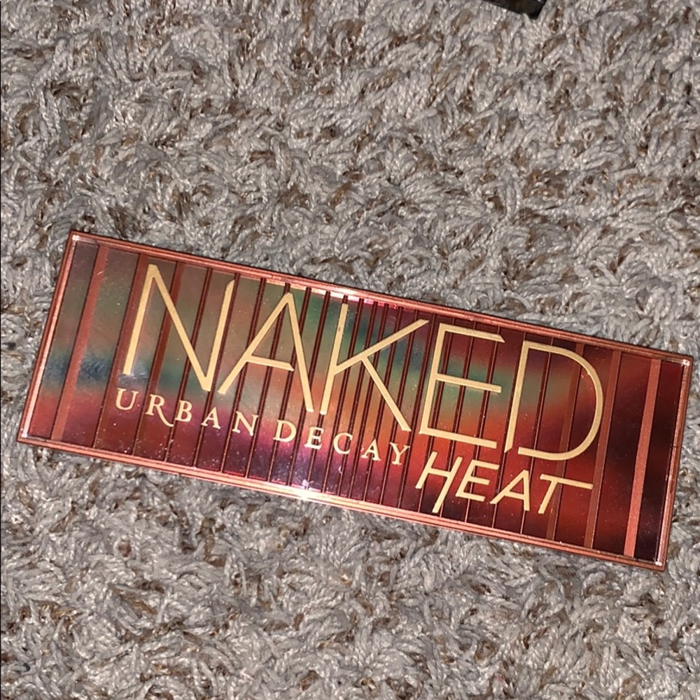 Naked Urban Decay HEAT eyeshadow palette